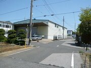 三郷市高州二丁目所在の貸し倉庫・事務所は成約いたしました。