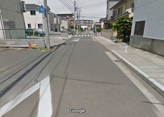 南側前面道路