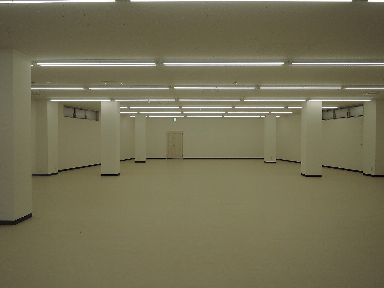 店舗内部