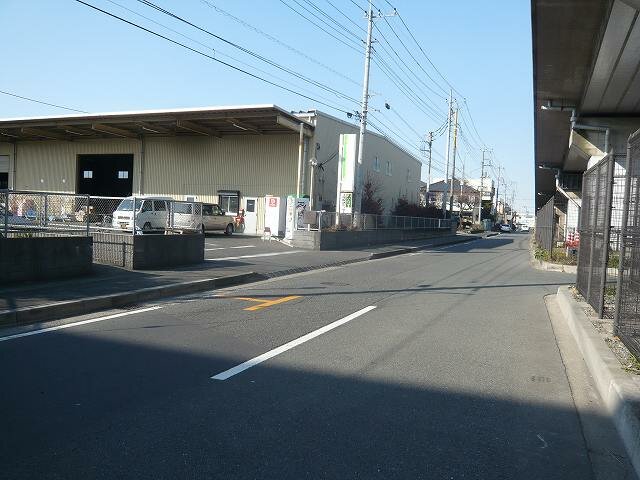 前面道路　幅員24.0ｍ（第二産業道路）