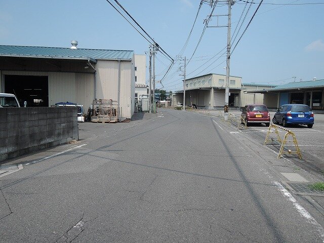 東側道路