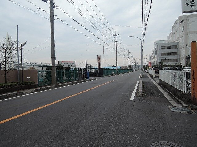 南側道路　戸田中通り