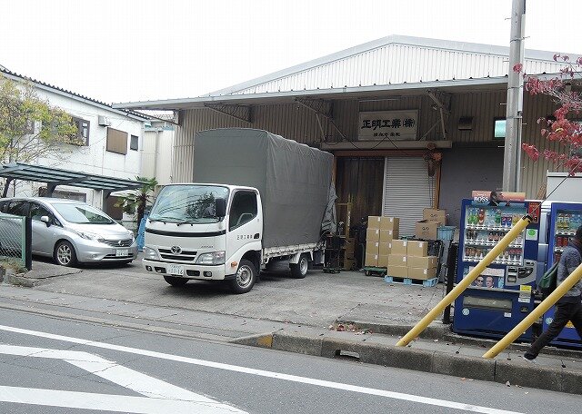 倉庫外観
